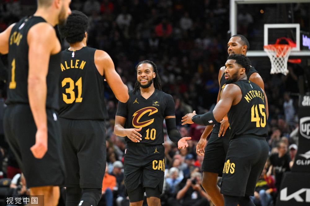 曼城三轮英 曼城三轮英